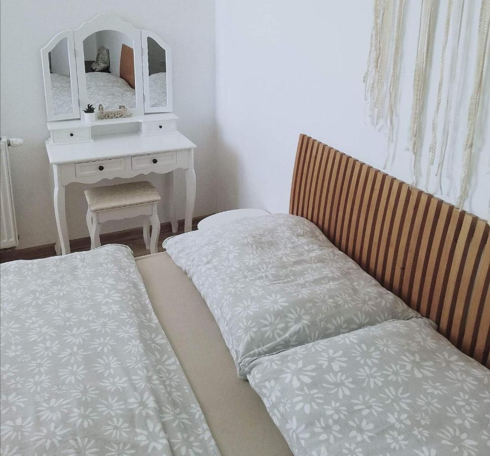 Apartmány ZELENÝ DOM Bellegszencse Kültér fotó